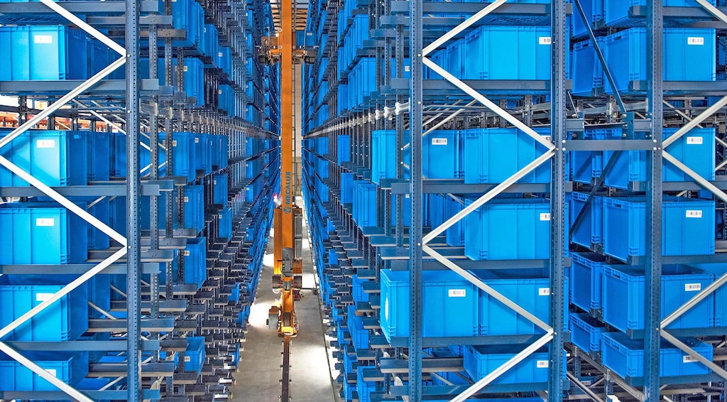 Tam Otomatik Kutulu/Kolili Ürün İstifleme Araçları (Stacker Cranes) Tam Otomatik Kutulu/Kolili Ürün İstifleme Araçları (Stacker Cranes)